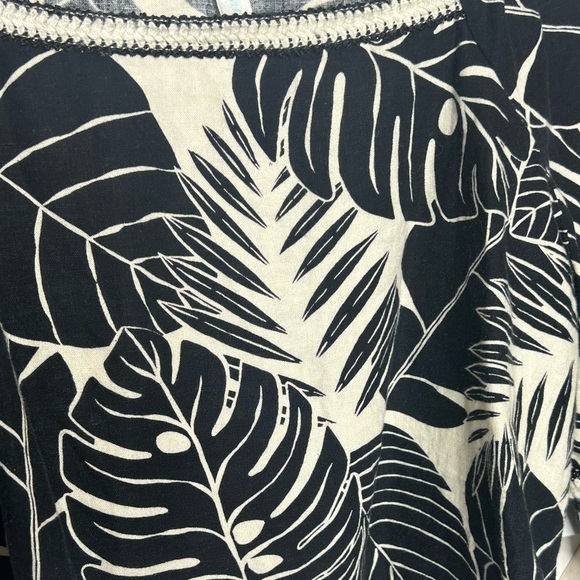 Cynthia Rowley‎ Black and Cream Leaf Print Top Size Small - Picture 4 of 5